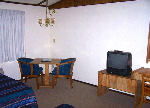Motel 95 & Campground Hixton Exterior photo